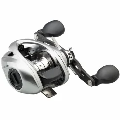 Savage Gear SG10 300 BC LH 5.6:1 Baitcastrolle